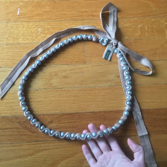 — Lee Angel — Metallic Pearl & Ribbon Necklace - Picture 5 of 7